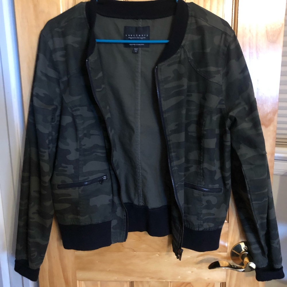 Sanctuary Camo light weight bomber jacket